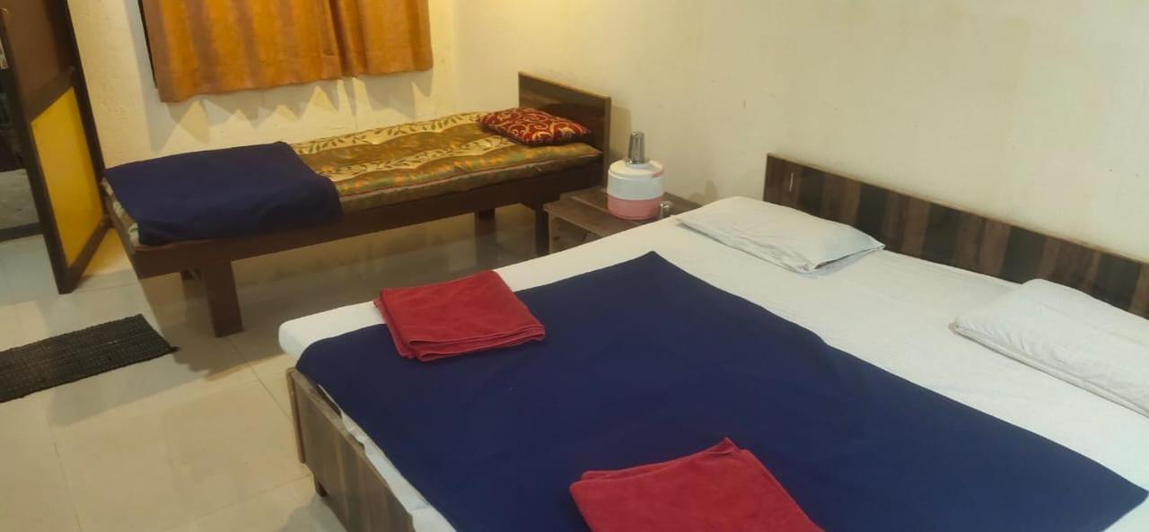 Hotel Hilltone Veg Non Veg Matheran Extérieur photo