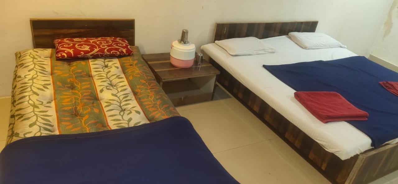Hotel Hilltone Veg Non Veg Matheran Extérieur photo