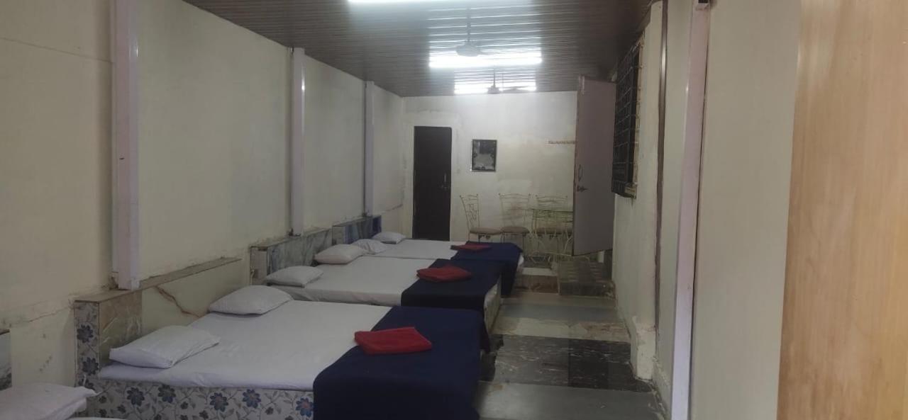 Hotel Hilltone Veg Non Veg Matheran Extérieur photo