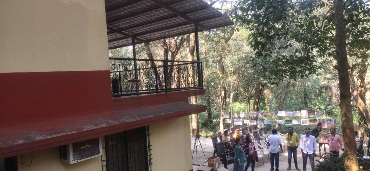 Hotel Hilltone Veg Non Veg Matheran Extérieur photo